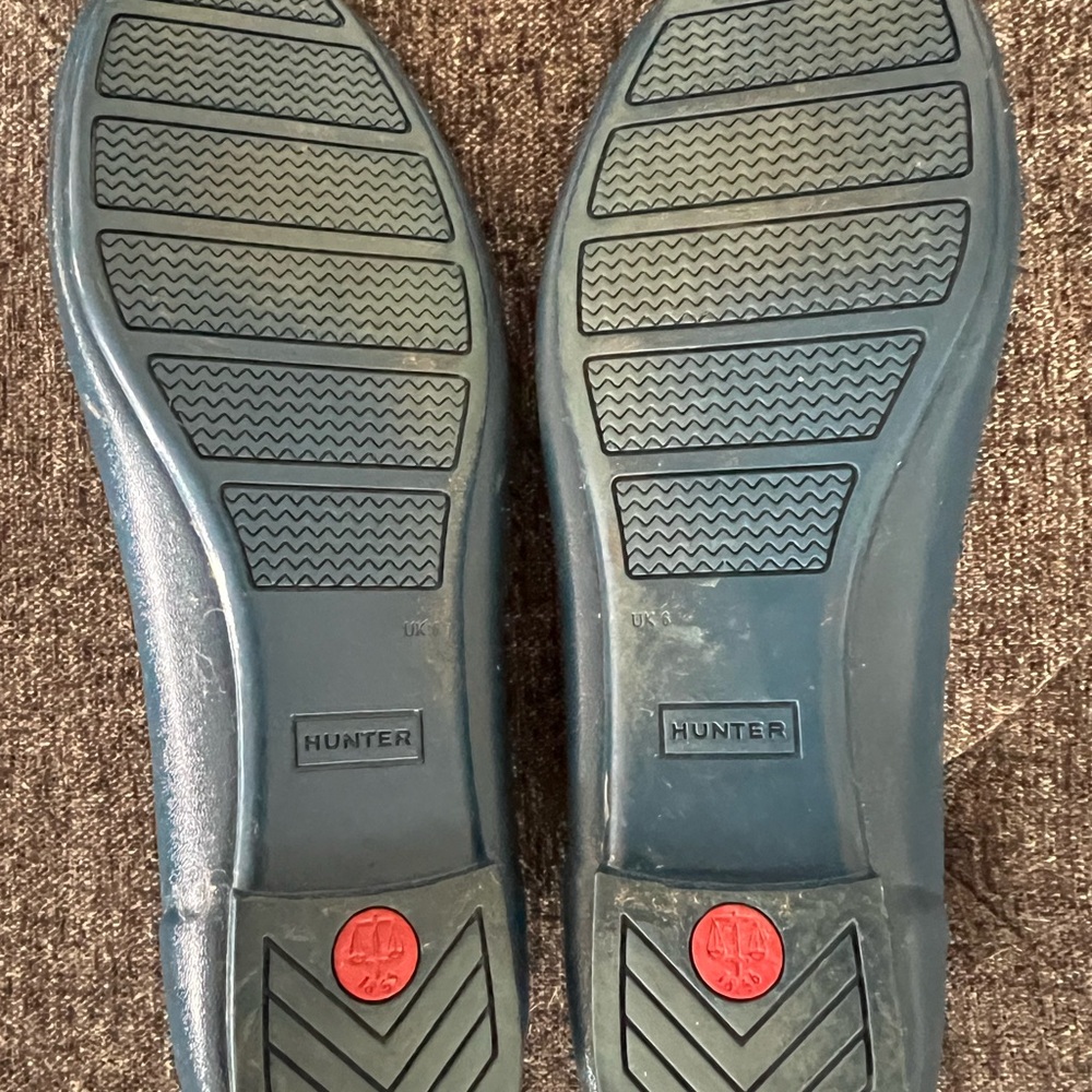 Hunter rain ballet flats. Very good condition size US 8/UK 6/EU 39 - Picture 4 of 4